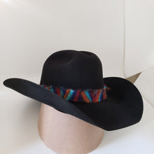 Schneiders Black Showman Designed 6 3/4