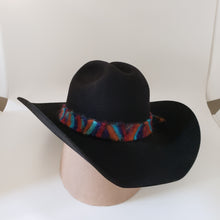 Schneiders Black Showman Designed 6 3/4