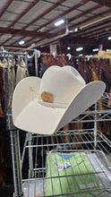 R Kendalls White Showman 6 1/2 Hat