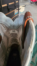 R Ariat Boots 9M Saddle /Mint