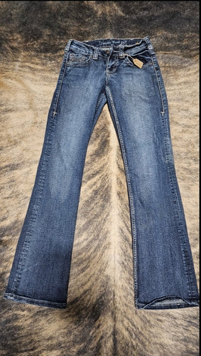 R Cowgirl Tuff Jeans 28x33 Barbed Wire