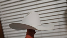 Bailey 4X Silverbelly White size 7 Hat