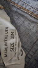 Kimes Betty 2x34 like new, absolutely no wear to them