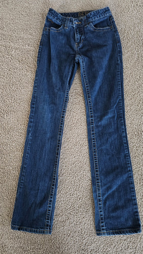 Kimes Betty 2x34 like new, absolutely no wear to them