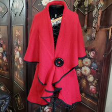 Design Today's Red Cape one size Wool
