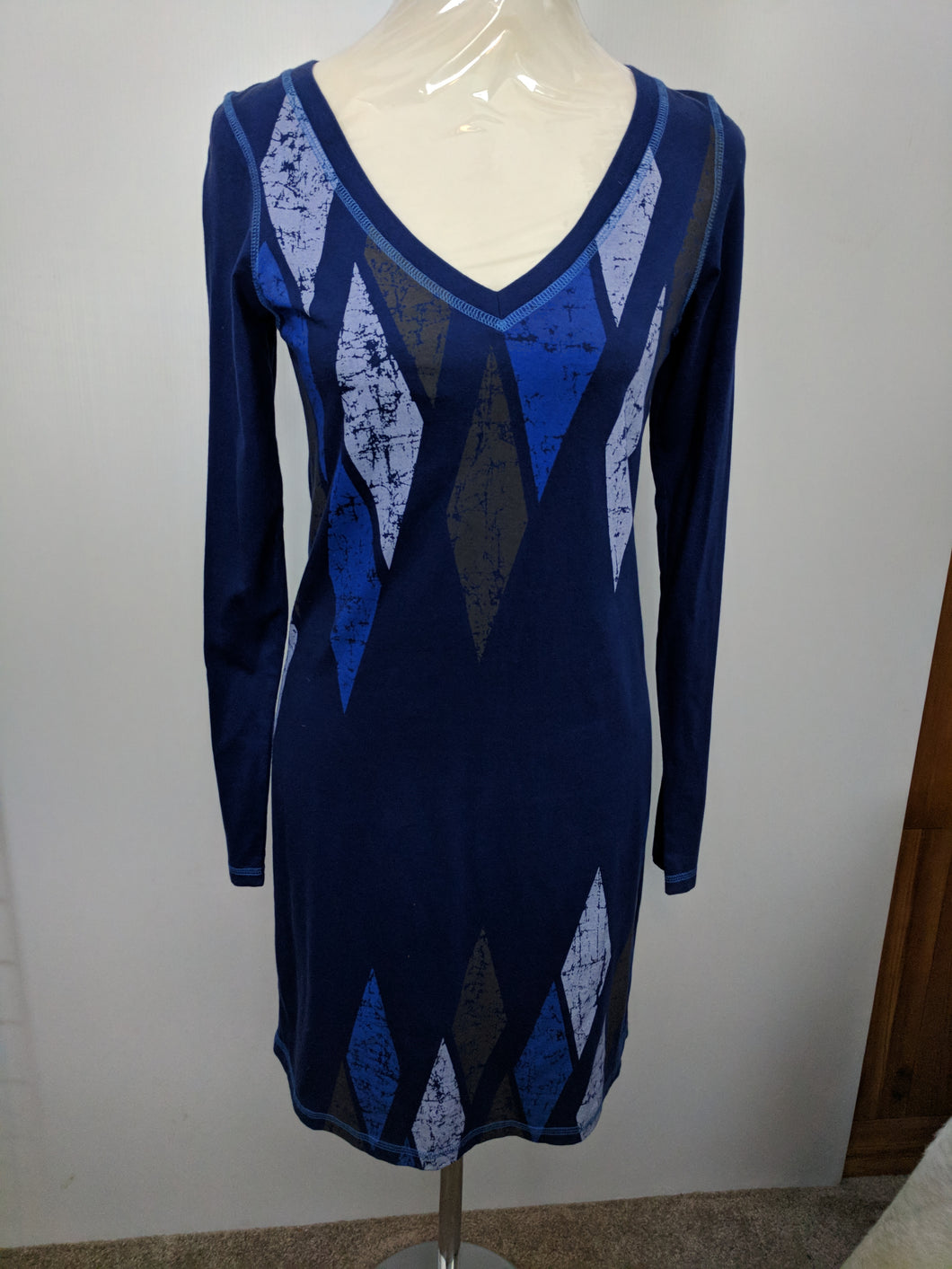 Southern Threads Dress New size Medium Bright Royal Blue