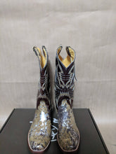 Boots by Cinch Square Toe size 7B New **SALE** Silver/Gold Blinged!
